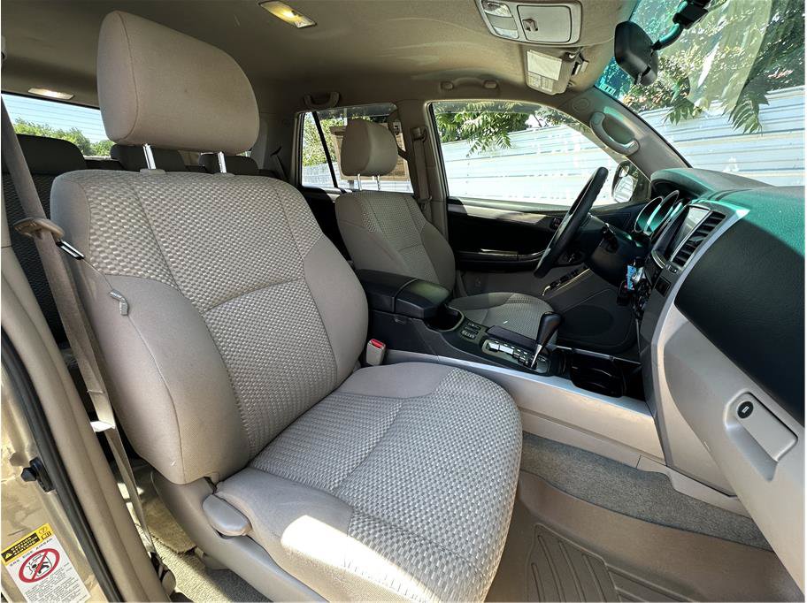 Used 2008 Toyota 4Runner SR5 AWD/4WD image 15