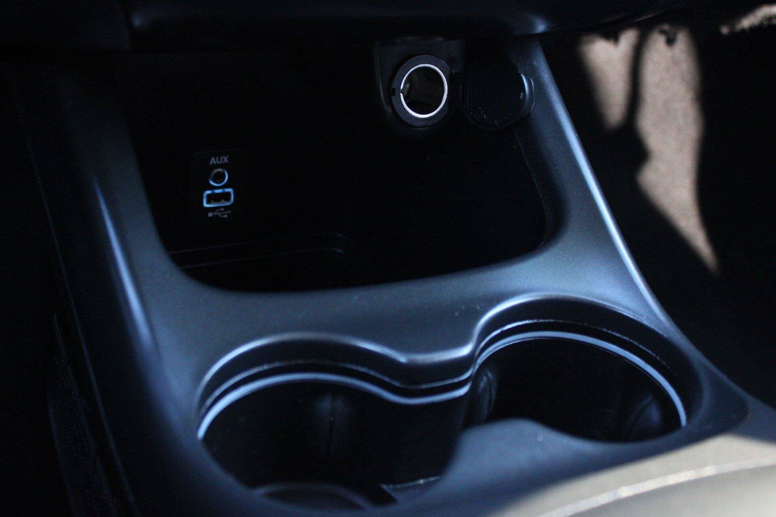 Used 2020 Dodge Journey SE w/ SE Popular Equipment Group FWD image 34
