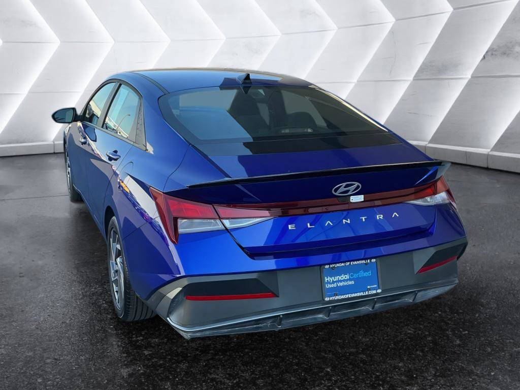 Used 2025 Hyundai Elantra Sport image 7