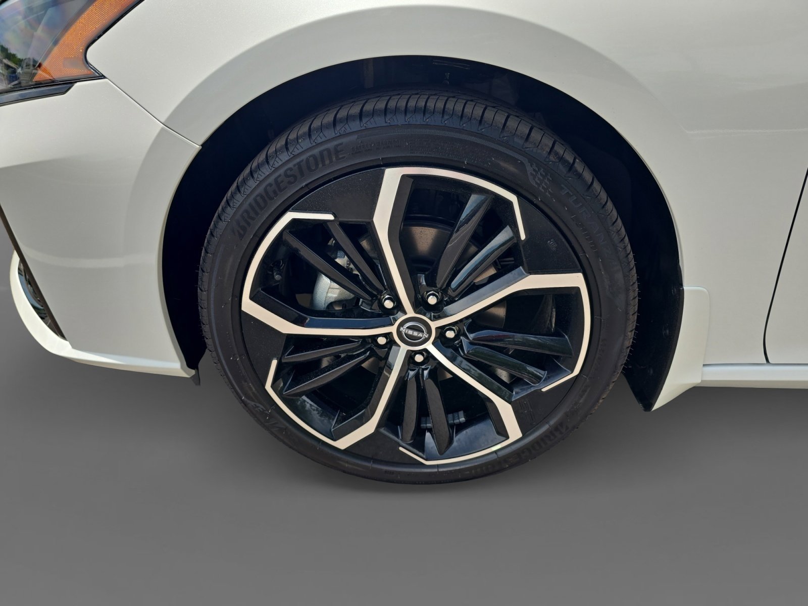 New 2026 Nissan Altima 2.5 SR FWD image 9