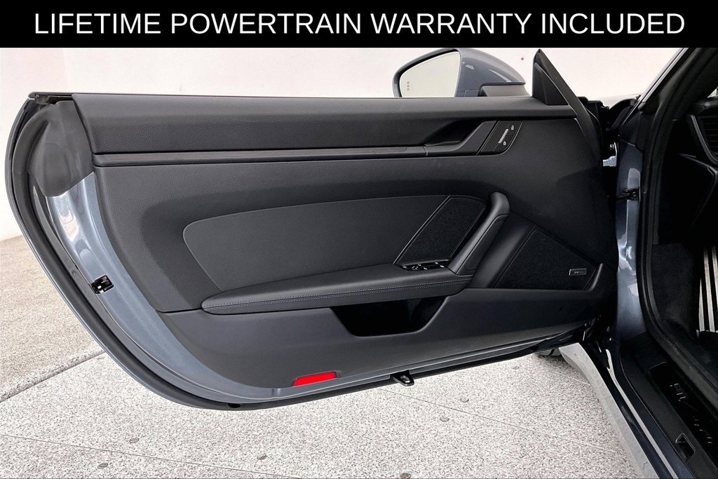 Used 2025 Porsche 911 Carrera T RWD image 21
