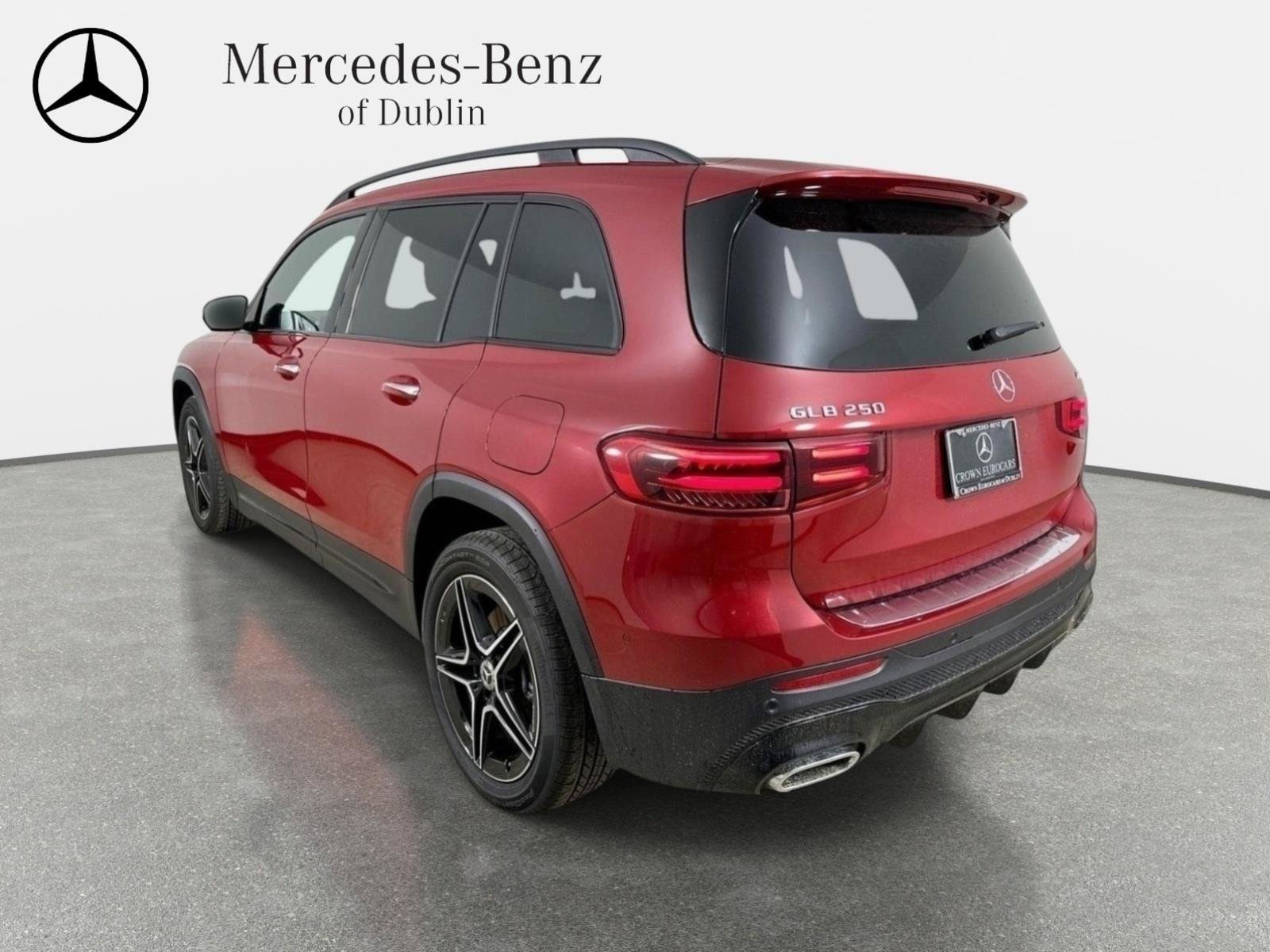 Used 2026 Mercedes-Benz GLB 250 4MATIC image 7