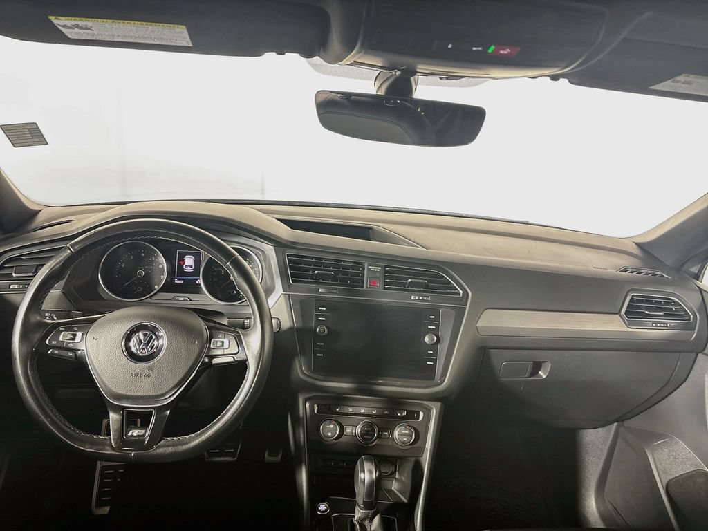 Used 2020 Volkswagen Tiguan SE R-Line AWD/4WD image 12