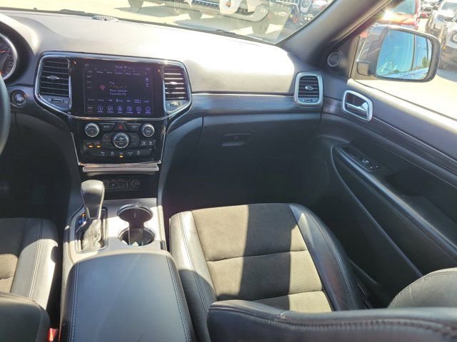 Used 2019 Jeep Grand Cherokee Laredo w/ Security & Convenience Group image 22