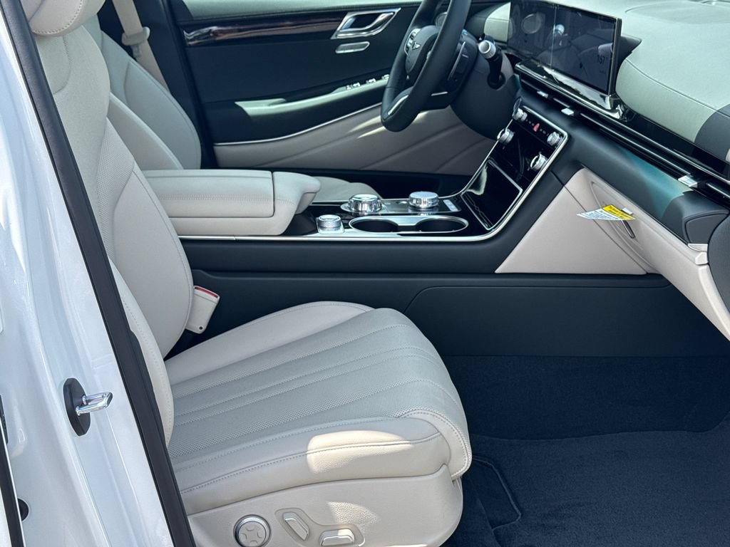 New 2026 Genesis GV80 2.5T RWD image 15