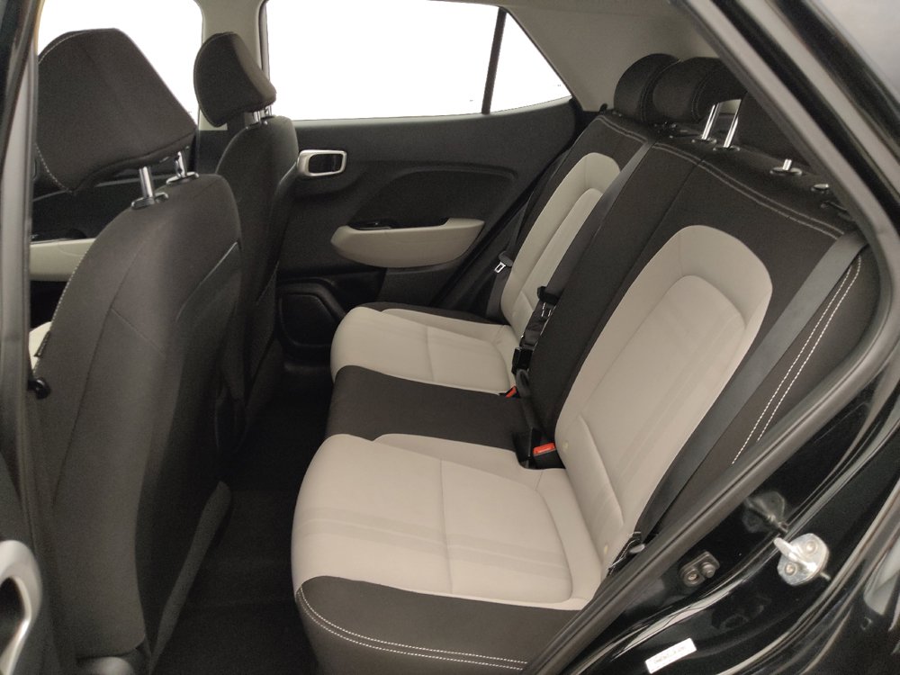 Used 2020 Hyundai Venue SEL w/ Convenience Package FWD image 18