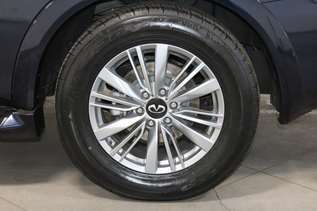 Used 2024 INFINITI QX80 Luxe image 19