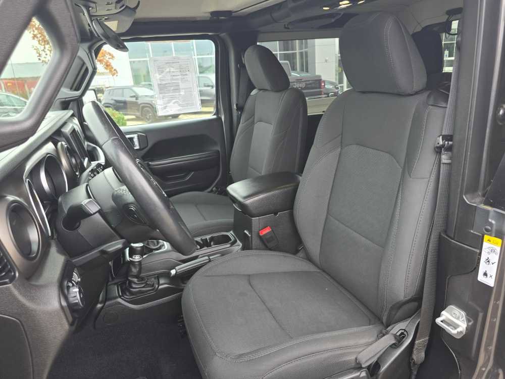 Used 2019 Jeep Wrangler Sport S image 14