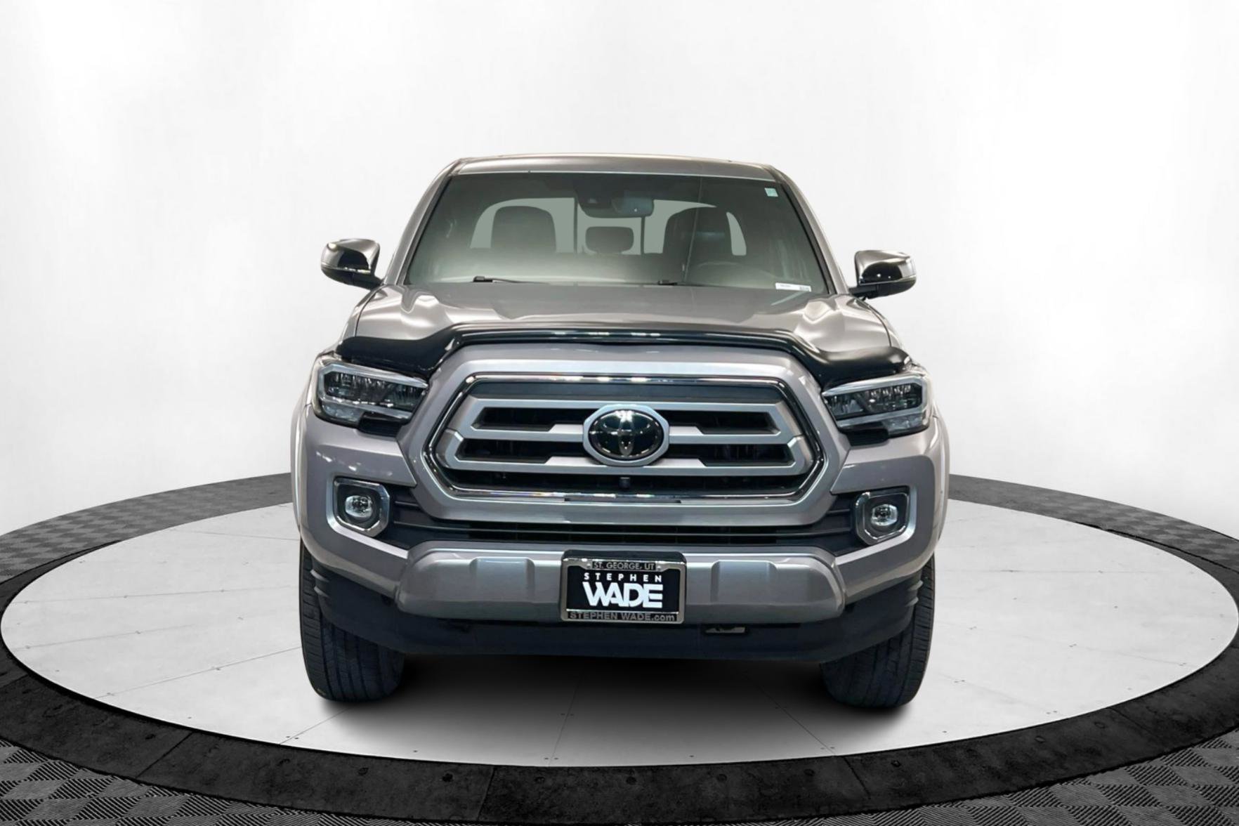Used 2021 Toyota Tacoma Limited image 8