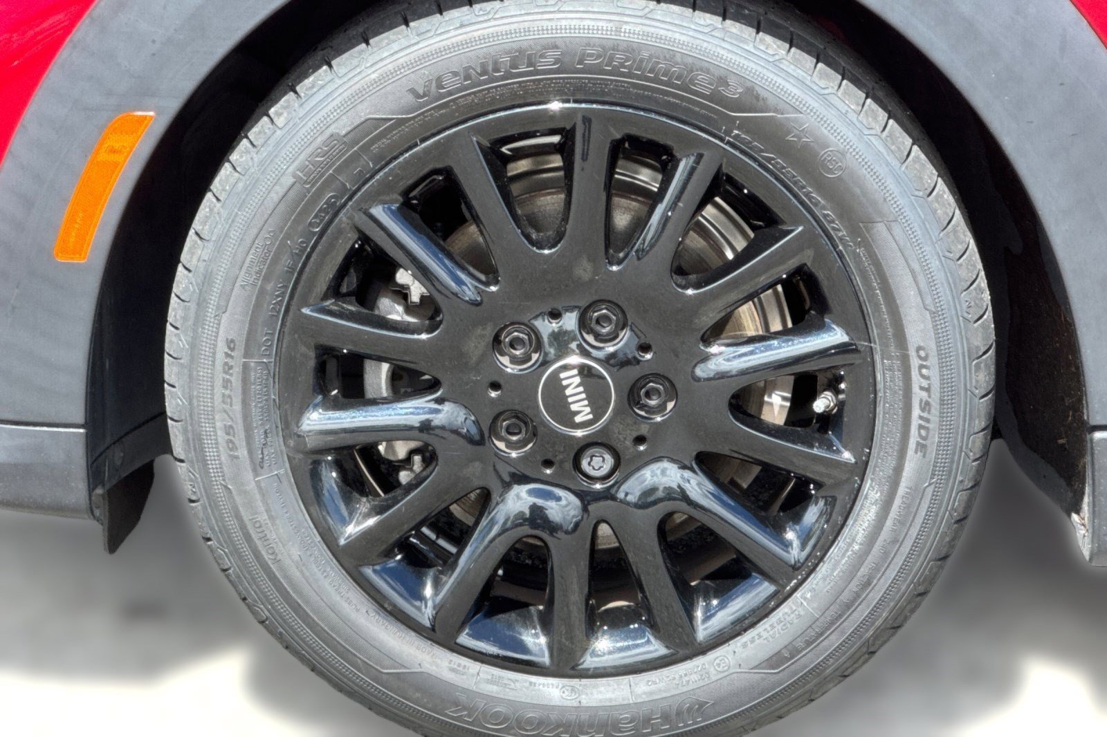 Used 2023 MINI Cooper 4-Door Hardtop image 12