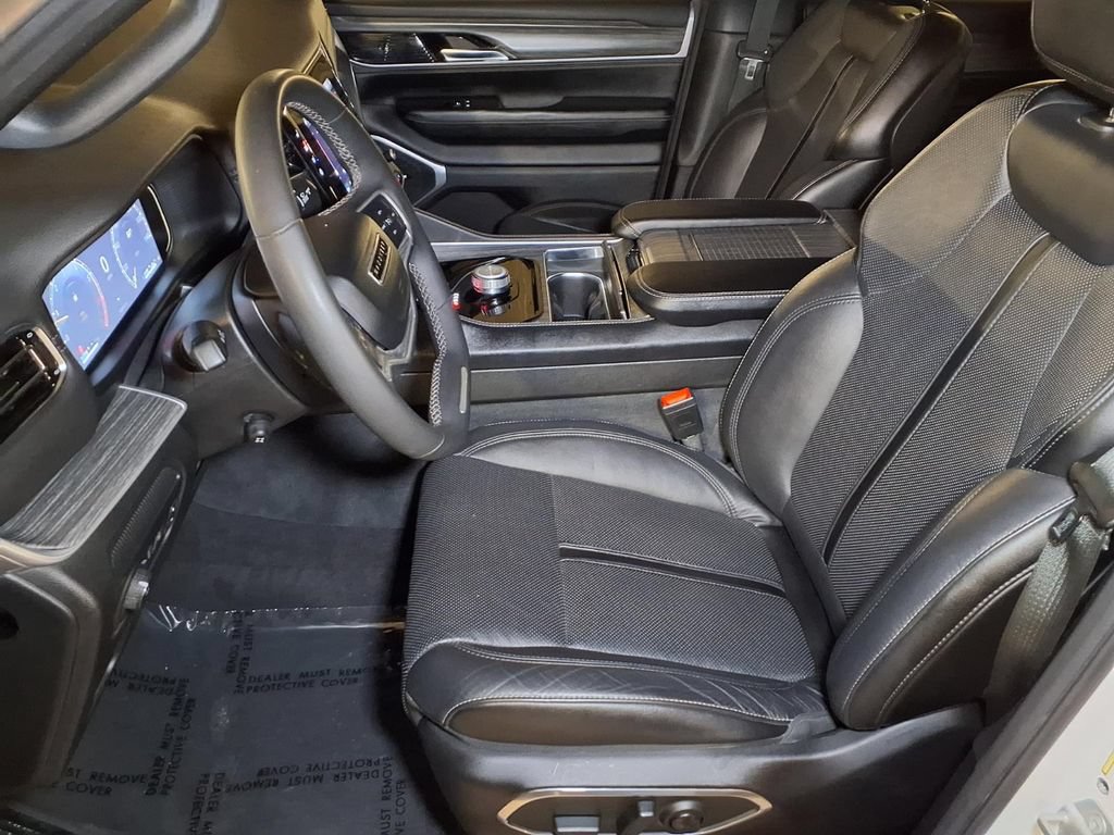 Used 2024 Jeep Wagoneer Series II RWD image 12