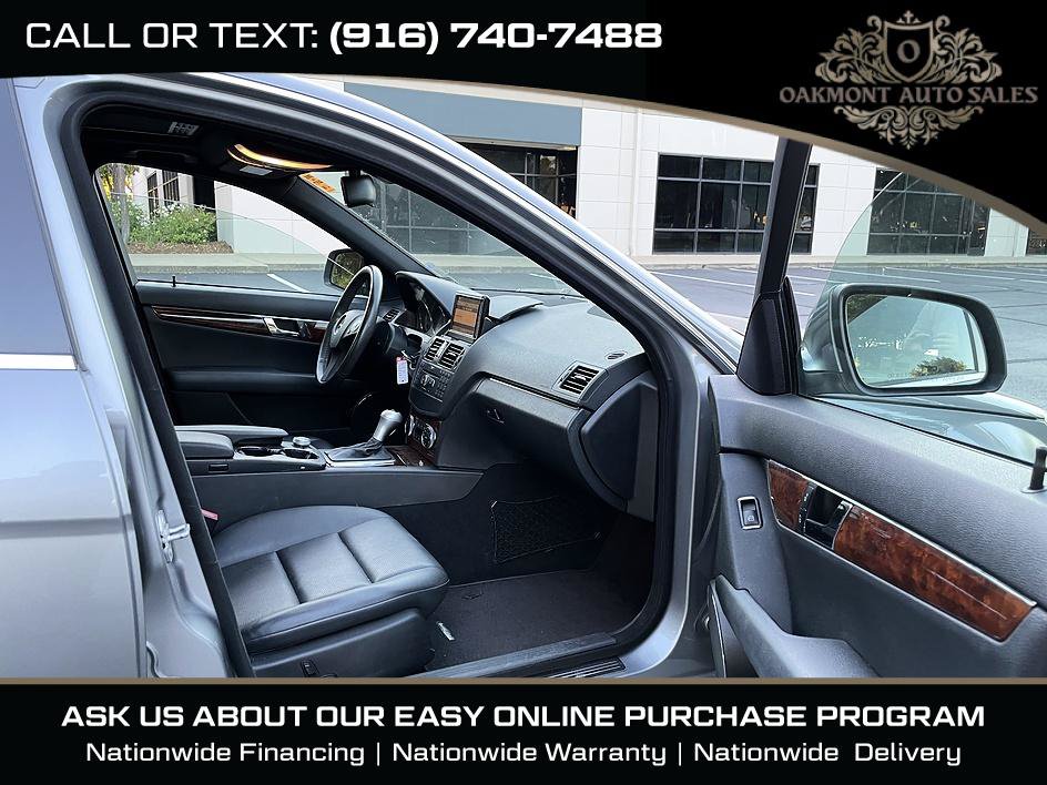 Used 2009 Mercedes-Benz C 300 Sedan image 9