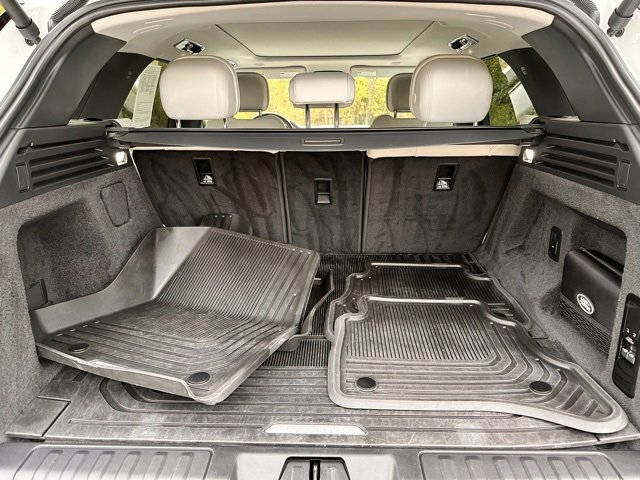 Used 2024 Land Rover Range Rover Sport SE image 18