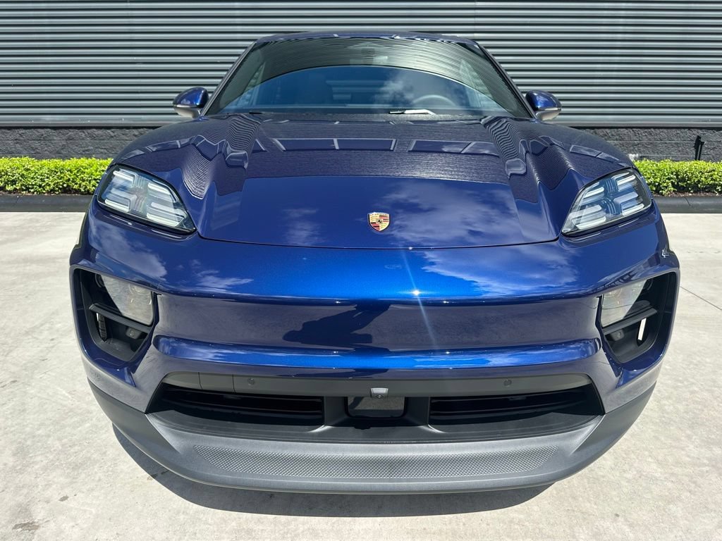 Used 2026 Porsche Macan Electric RWD image 8