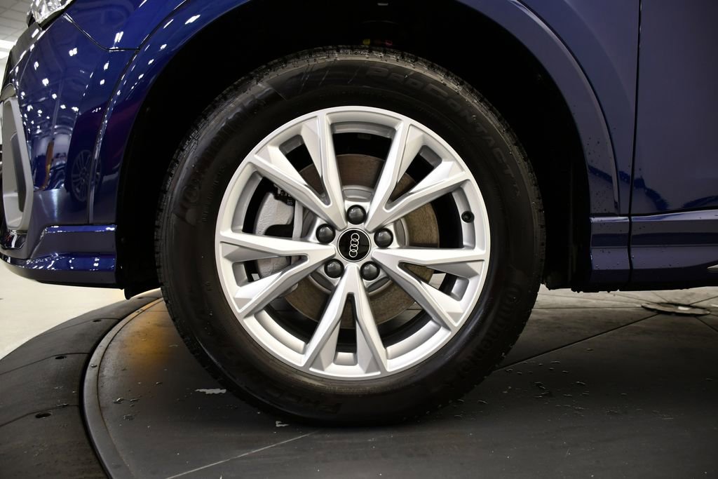 Used 2025 Audi Q3 2.0T Premium w/ Convenience Package image 14