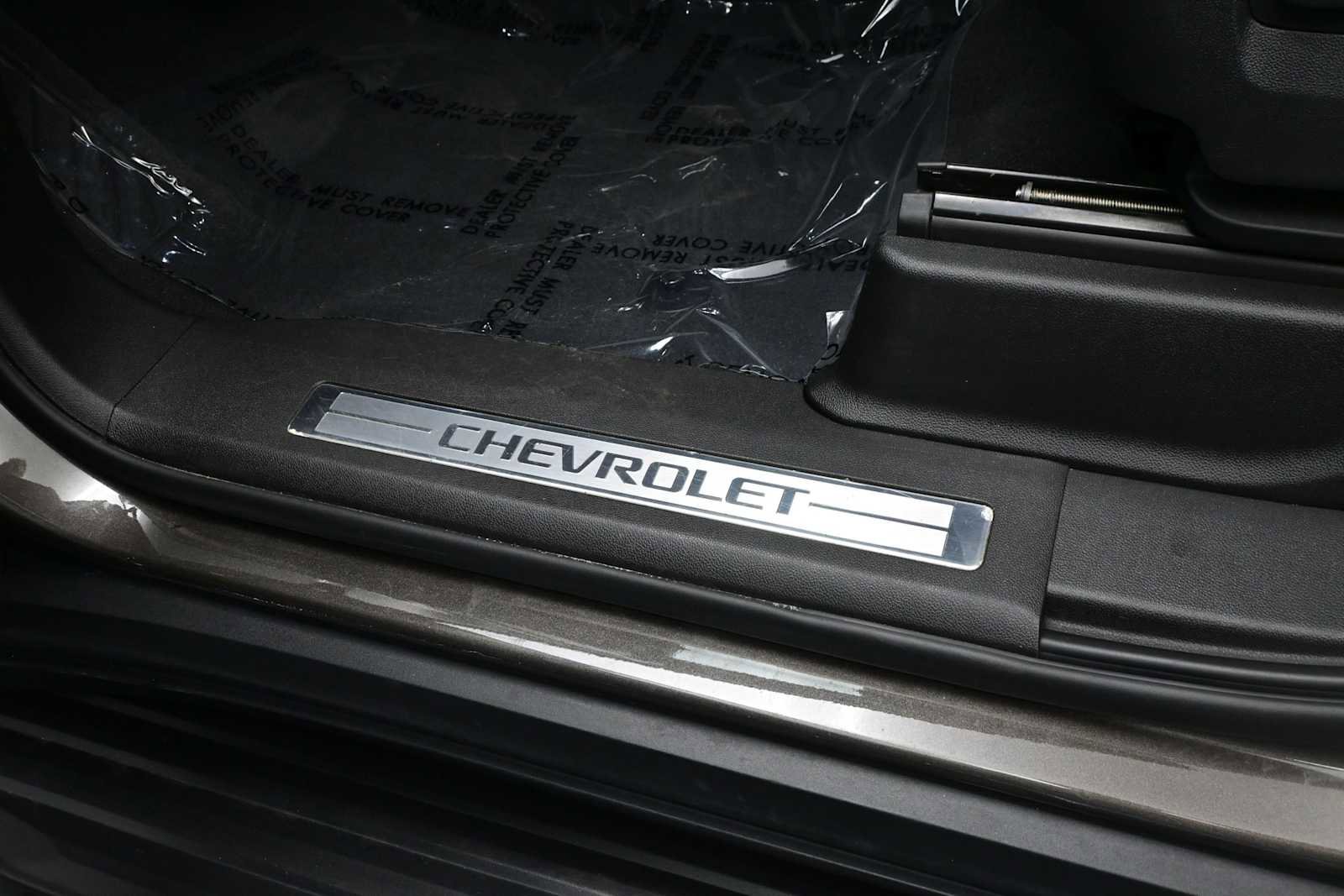 Used 2021 Chevrolet Tahoe Premier w/ Premium Package AWD/4WD image 11