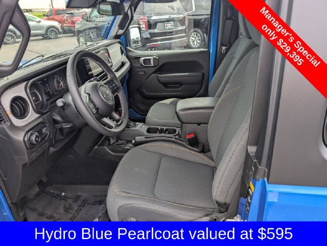 Used 2025 Jeep Wrangler Sport AWD/4WD image 11