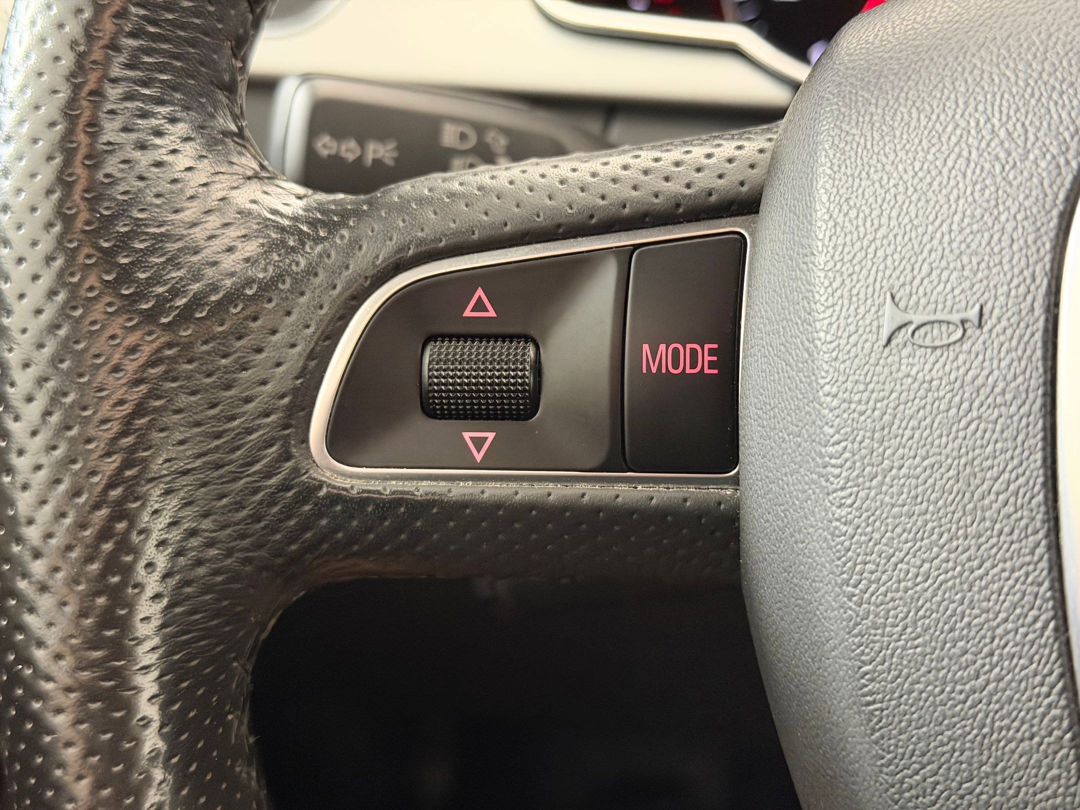 Used 2011 Audi A5 2.0T Premium Plus image 16