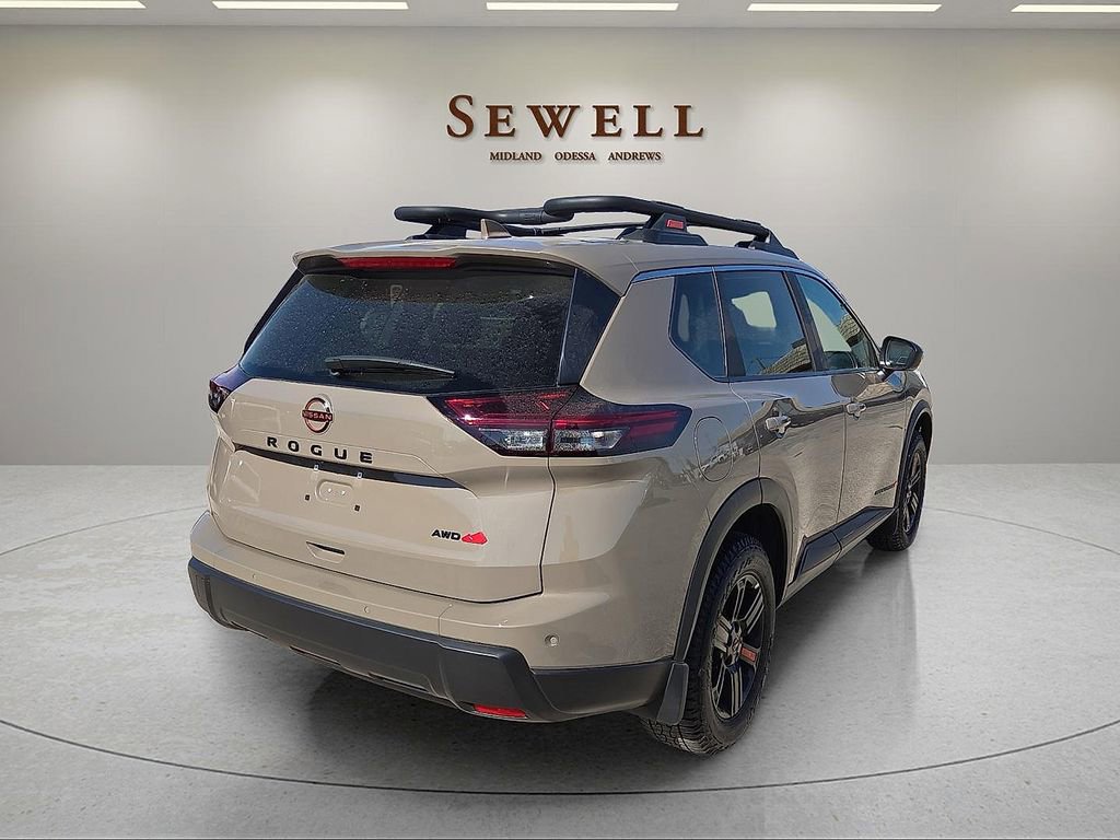 Used 2025 Nissan Rogue SV image 4