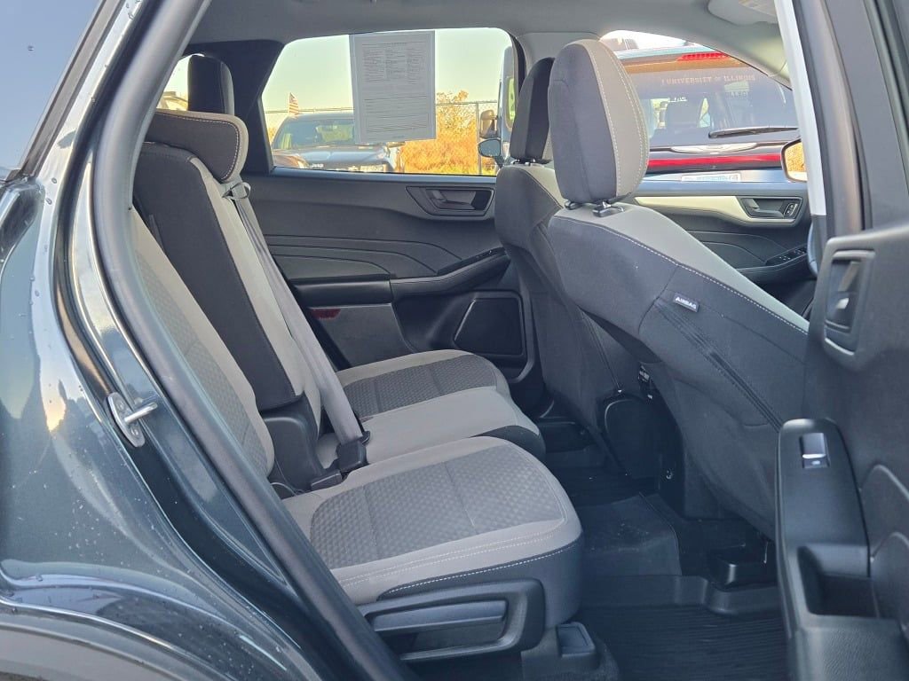 Used 2022 Ford Escape SE w/ Convenience Package image 8