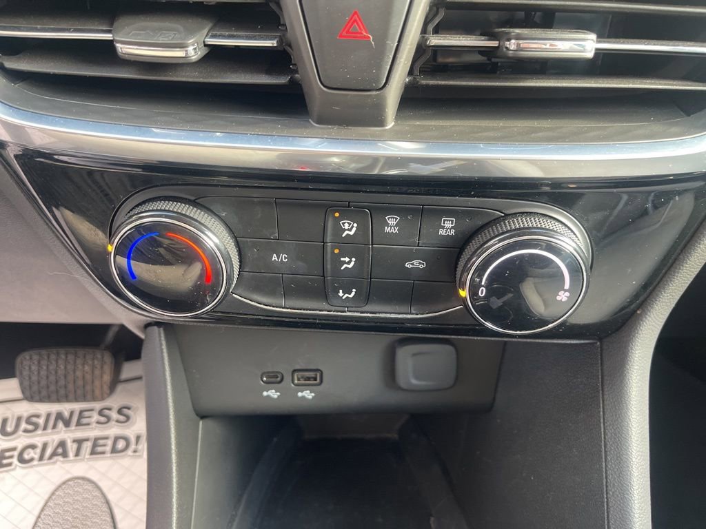 Certified 2024 Buick Encore GX Sport Touring image 30