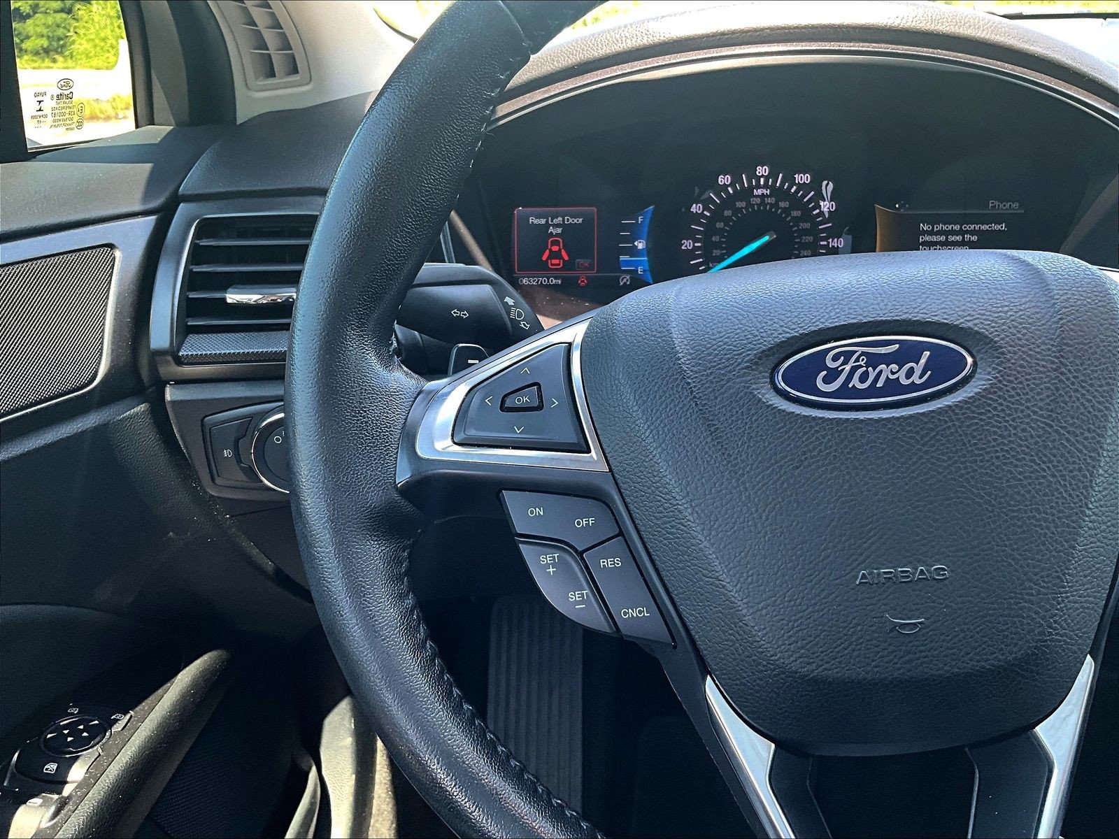 Used 2018 Ford Fusion SE w/ Equipment Group 201A FWD image 11