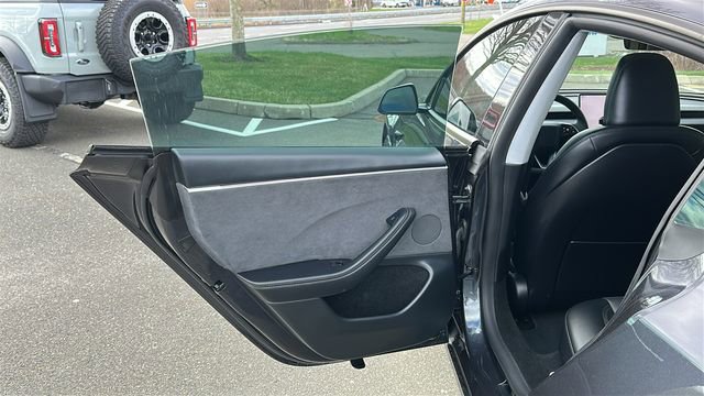 Used 2025 Tesla Model 3 Long Range image 15