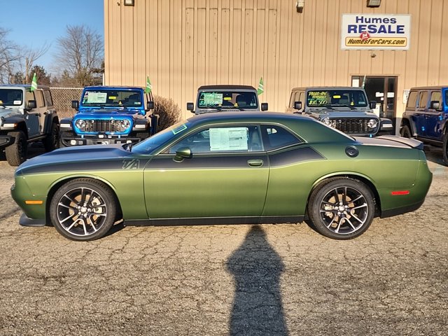 New 2023 Dodge Challenger R/T w/ T/A Package image 11