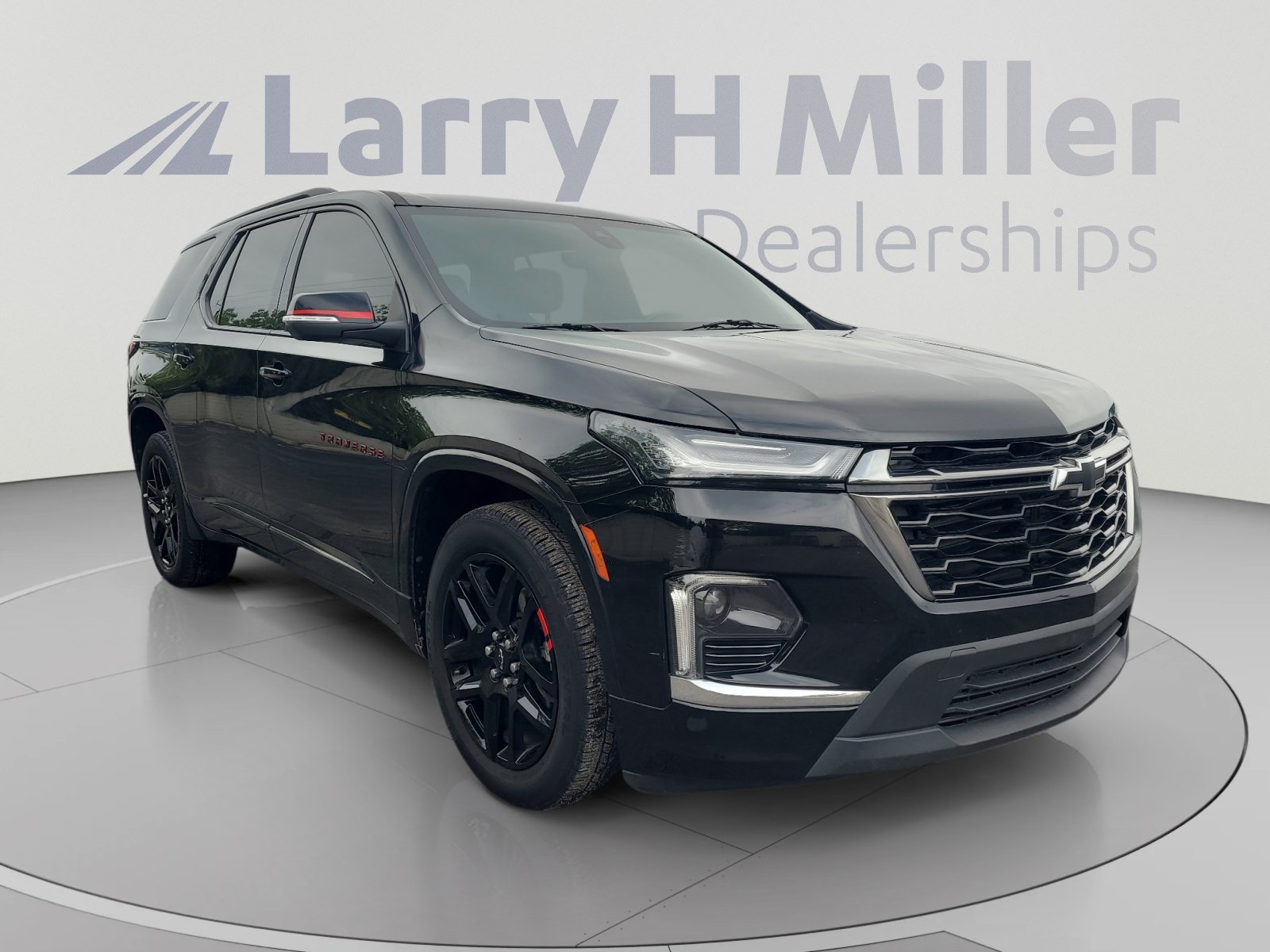 Used 2023 Chevrolet Traverse Premier w/ Redline Edition AWD/4WD image 7