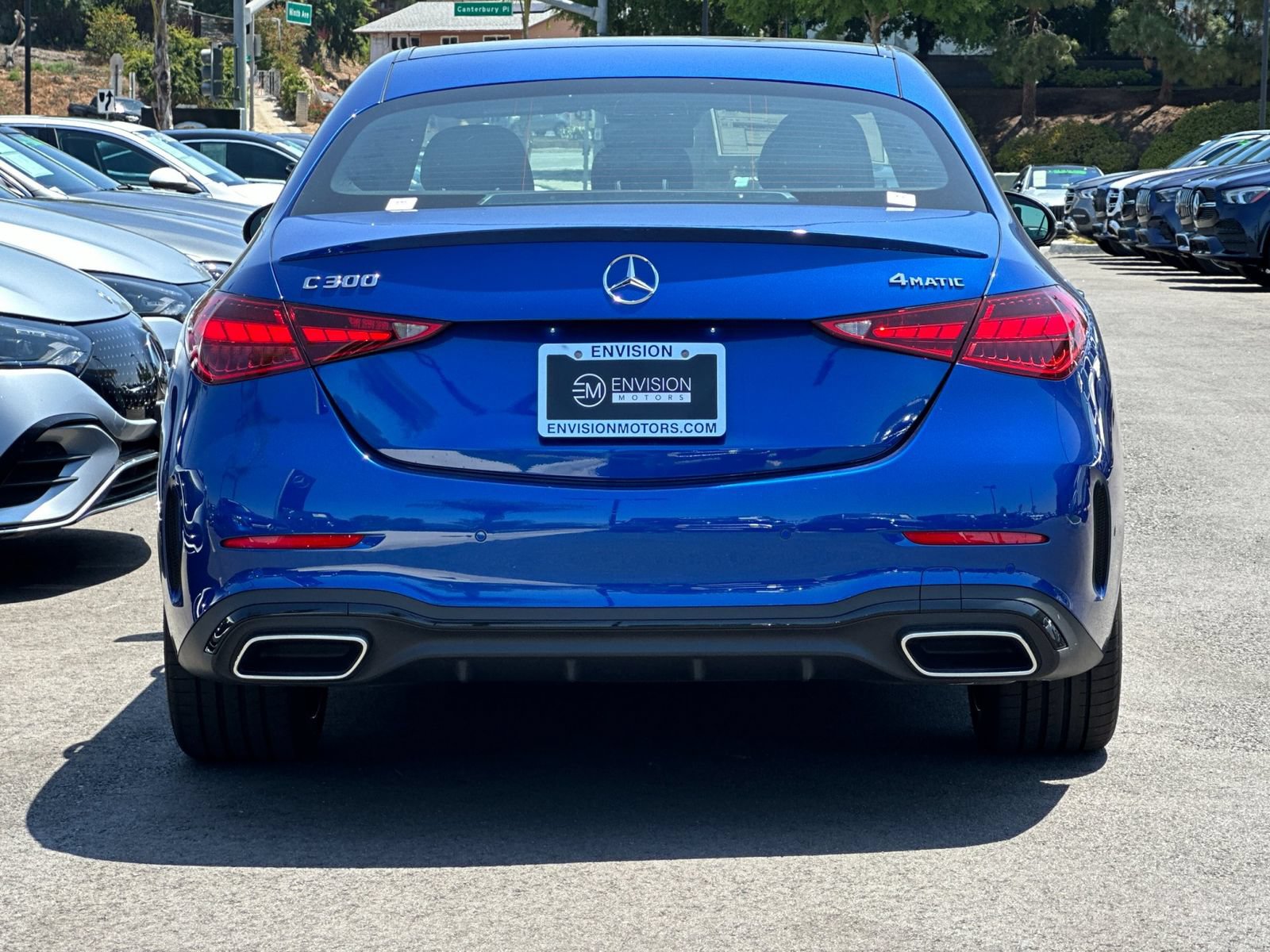 Used 2025 Mercedes-Benz C 300 4MATIC Sedan image 4