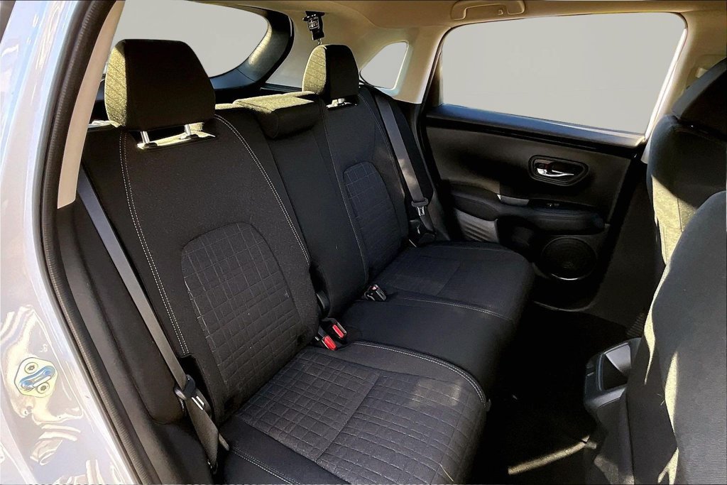 Used 2023 Honda HR-V LX image 19