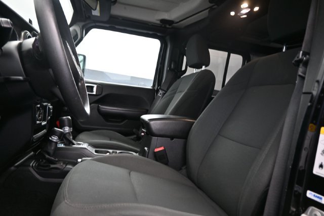 Used 2019 Jeep Wrangler Unlimited Sport AWD/4WD image 4