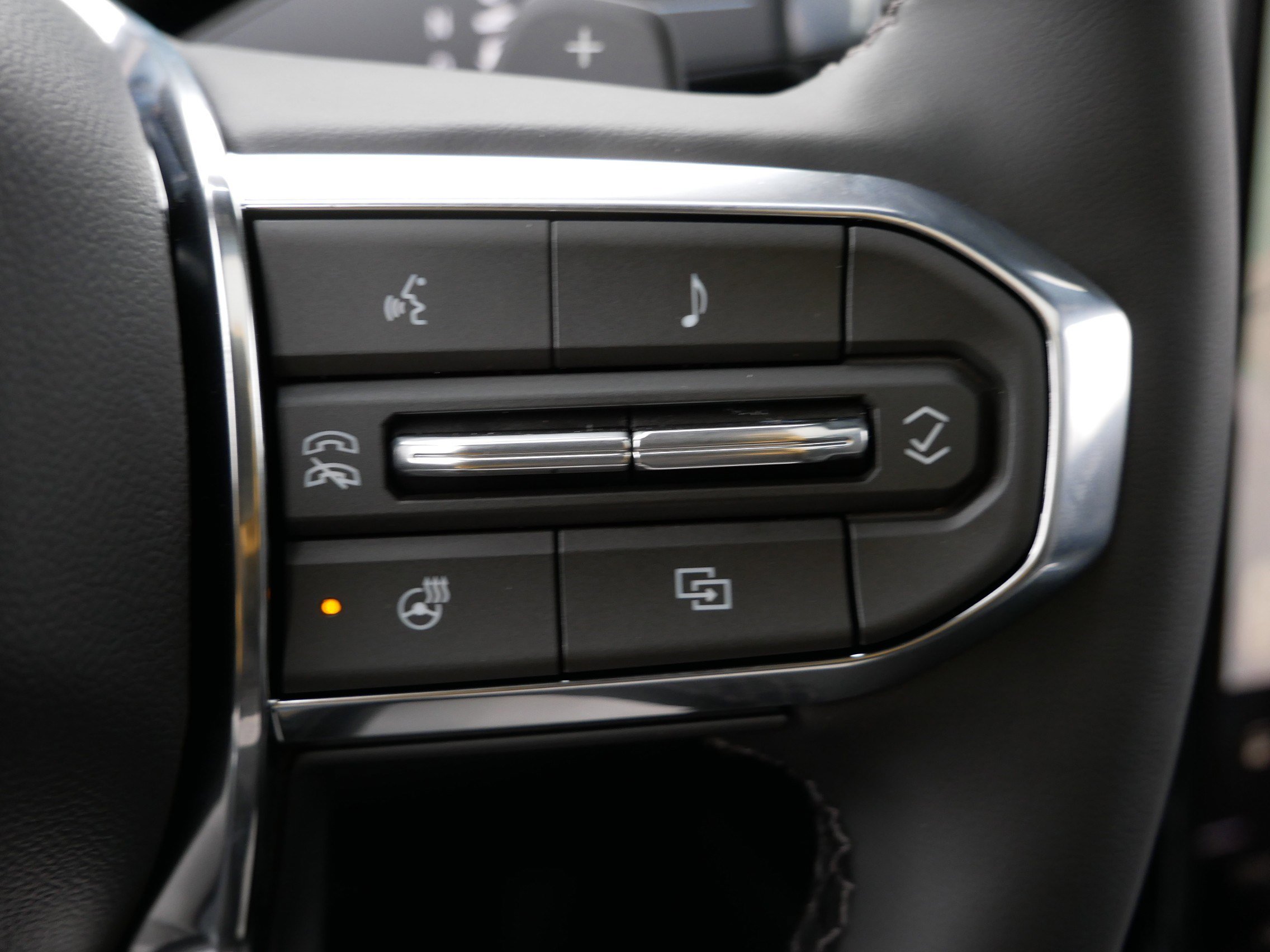 New 2026 GMC Yukon XL Denali w/ Sun & Power Step Package image 23