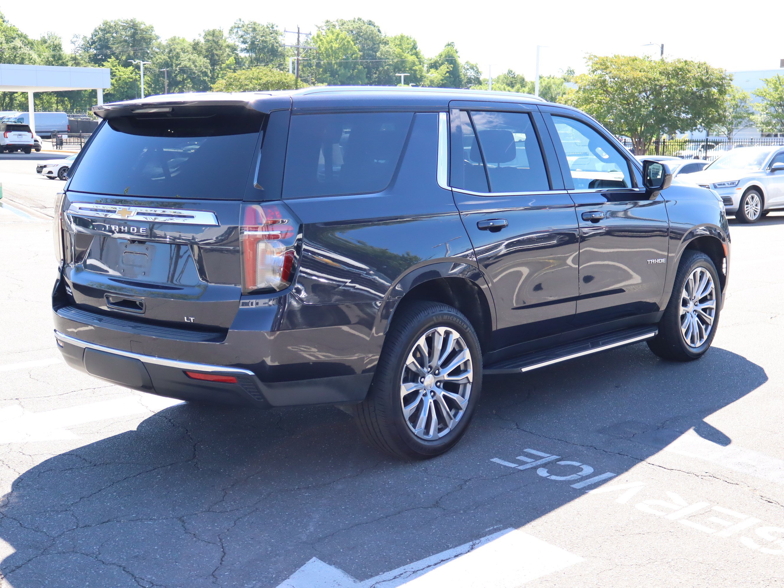 Used 2022 Chevrolet Tahoe LT AWD/4WD image 22