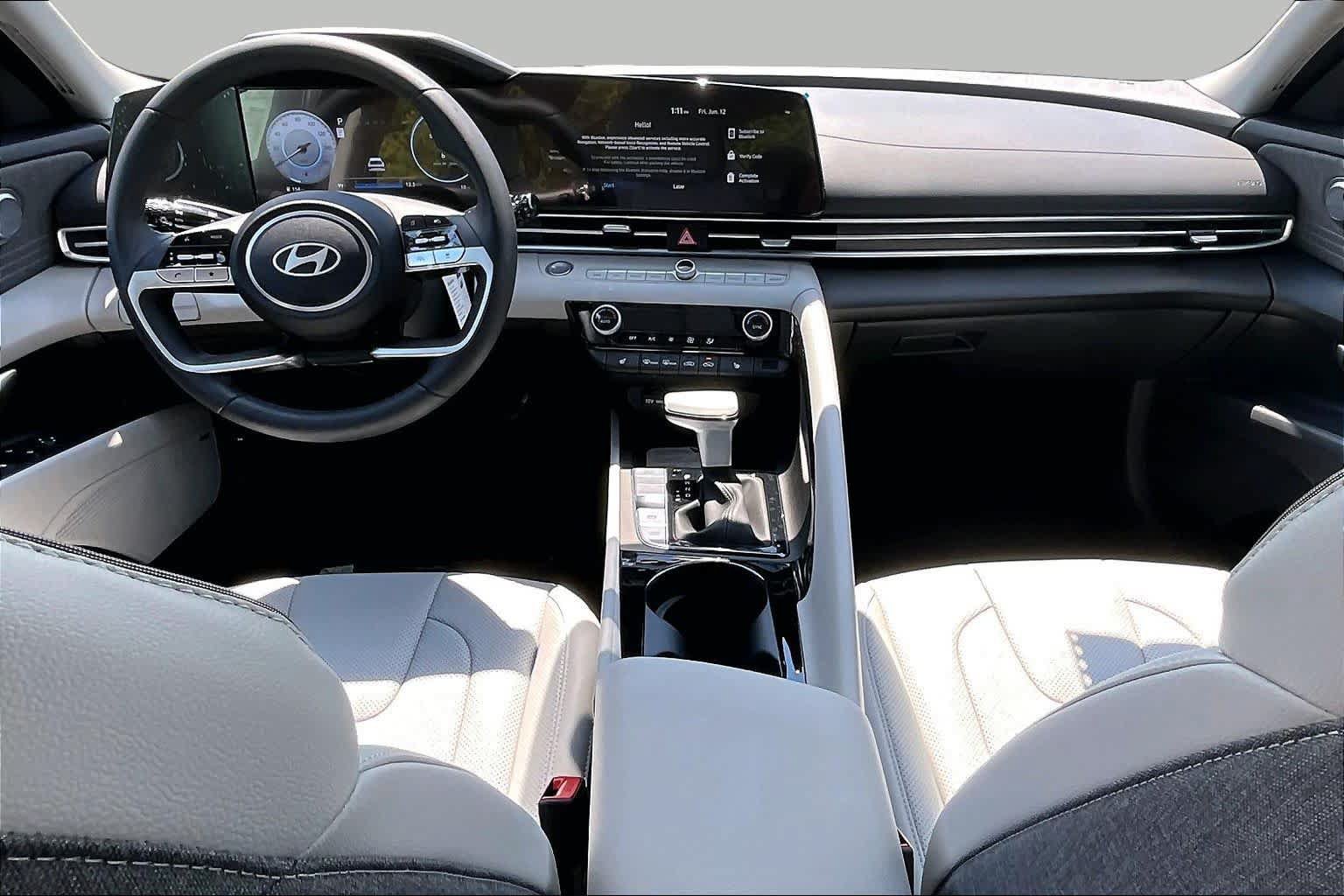 New 2026 Hyundai Elantra Limited FWD image 5