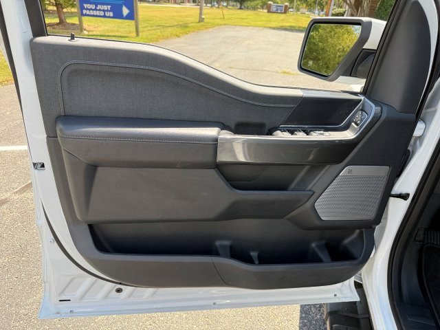 Used 2023 Ford F150 Lariat w/ Equipment Group 502A High image 12