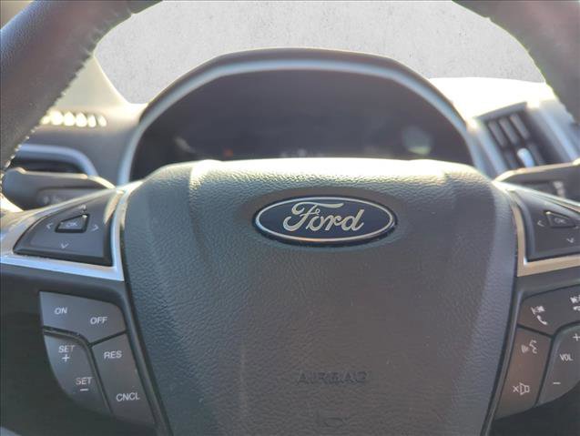 Used 2020 Ford Edge SEL image 20