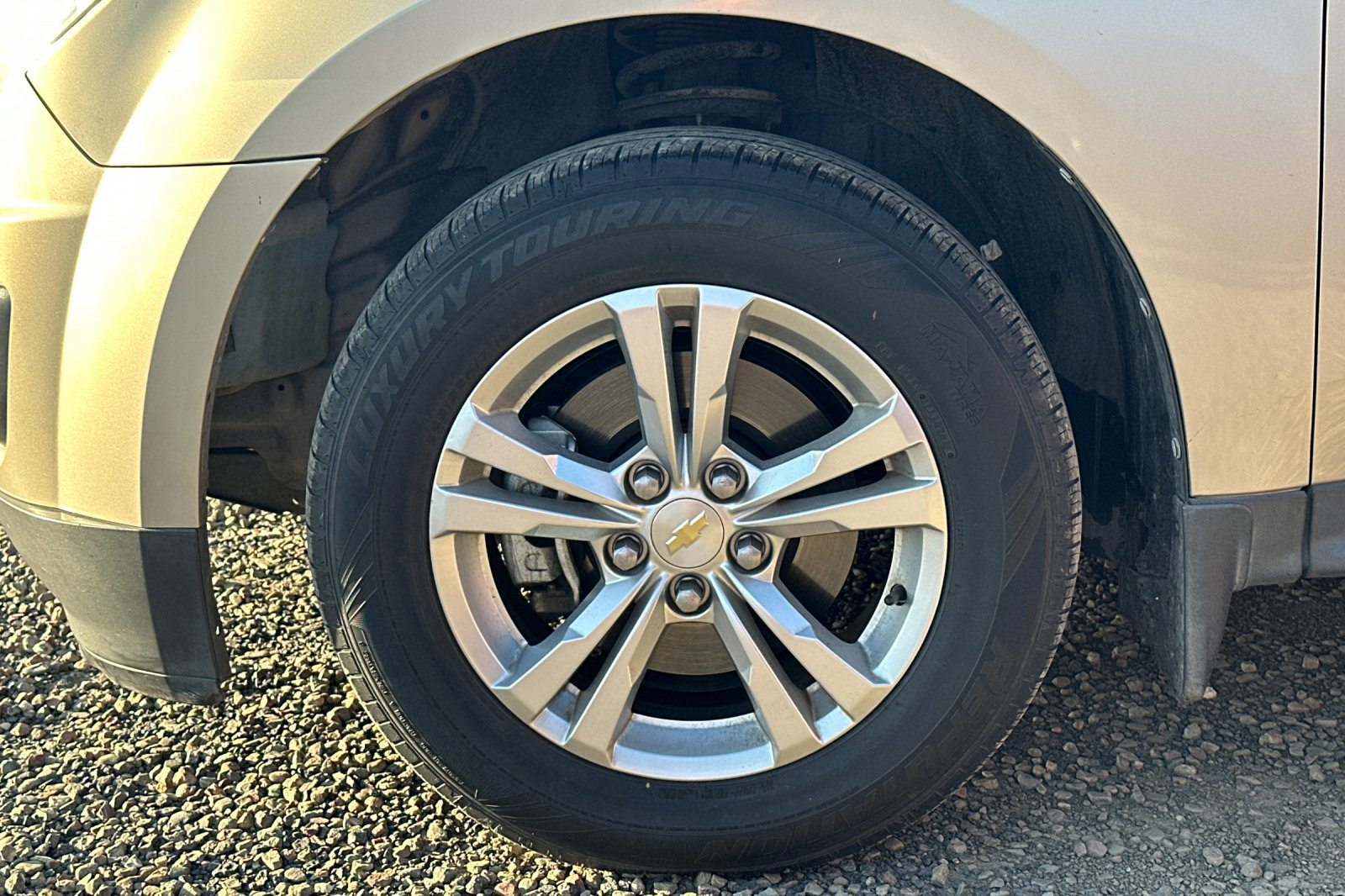 Used 2012 Chevrolet Equinox LT w/ Driver Convenience Package image 4