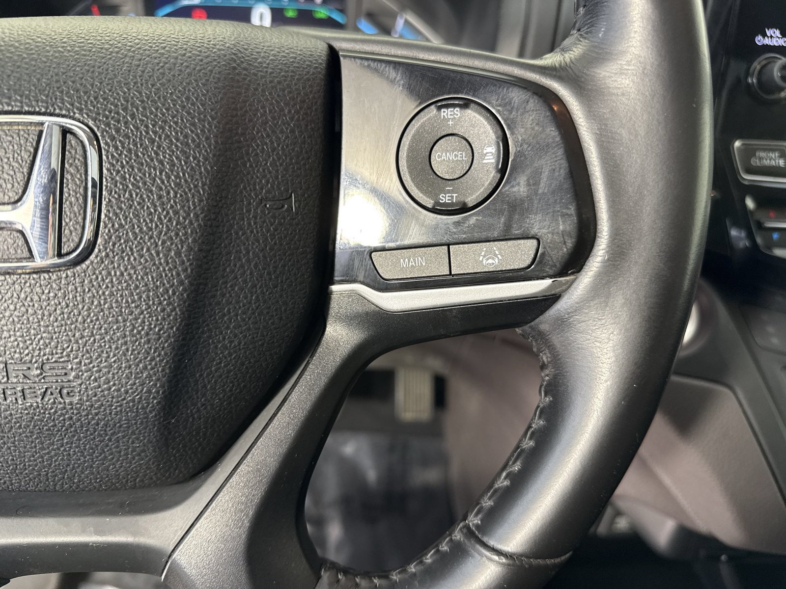 Used 2018 Honda Odyssey Touring image 13