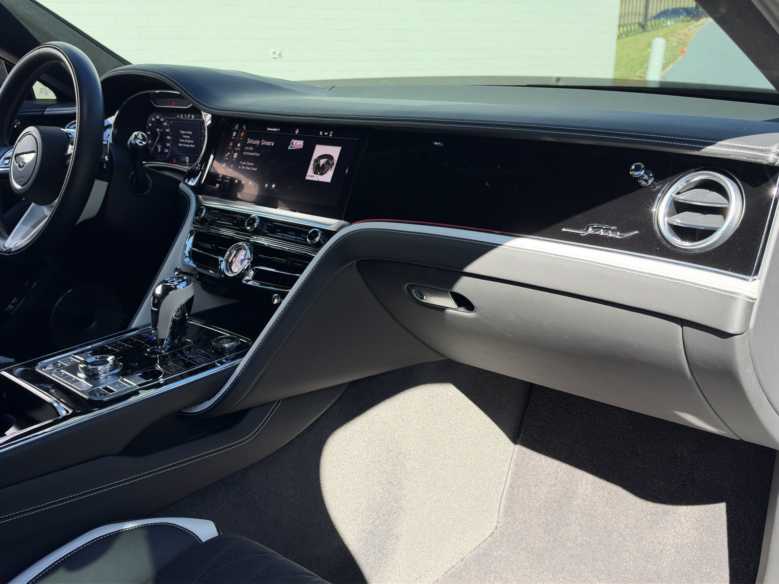 Certified 2023 Bentley Flying Spur W12 AWD/4WD image 2