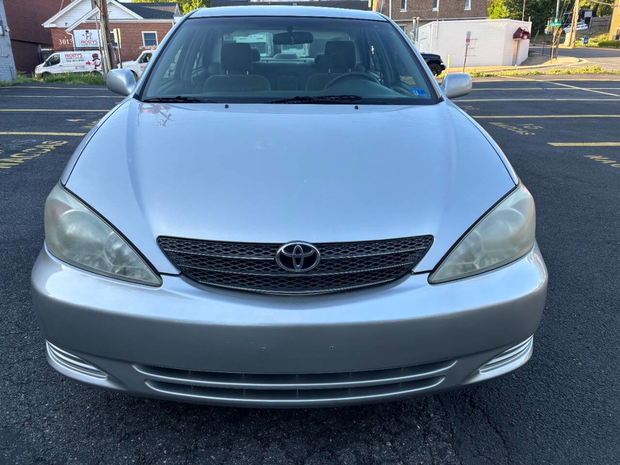Used 2004 Toyota Camry LE FWD image 2