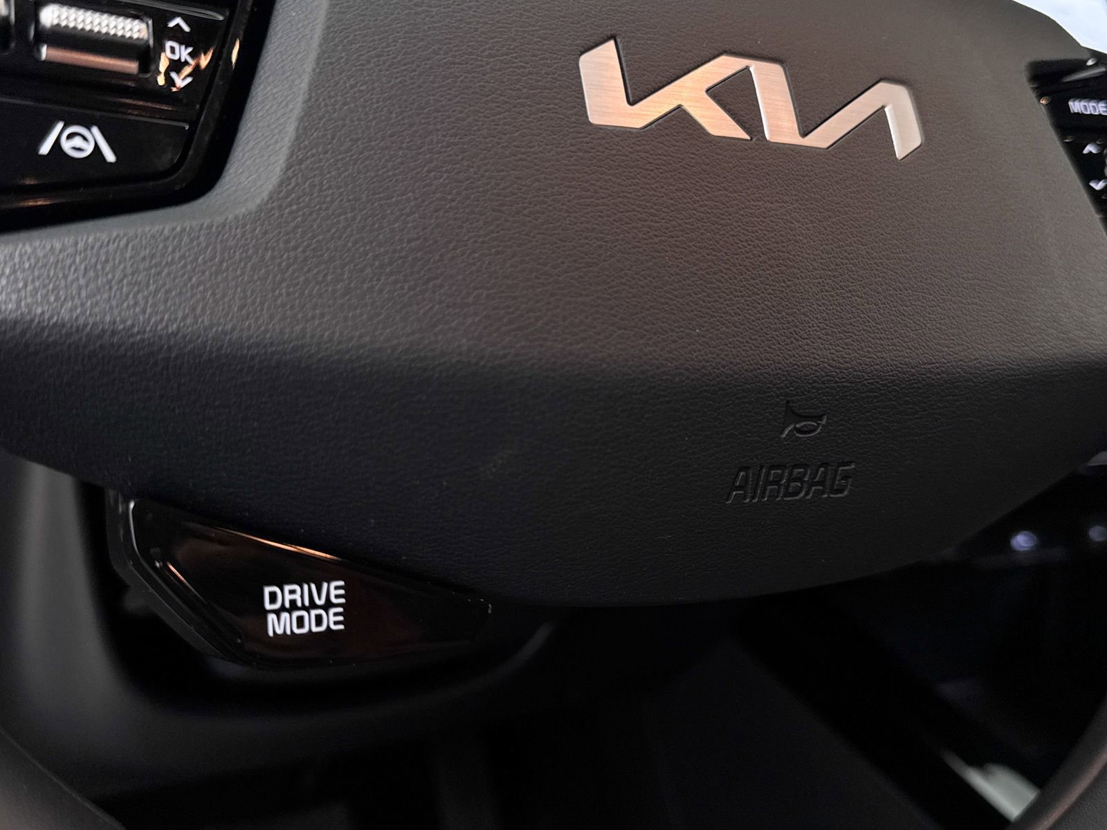 Certified 2024 Kia Niro EX Touring image 8