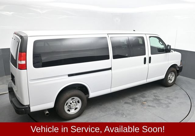 Used 2024 Chevrolet Express 3500 LS RWD image 31