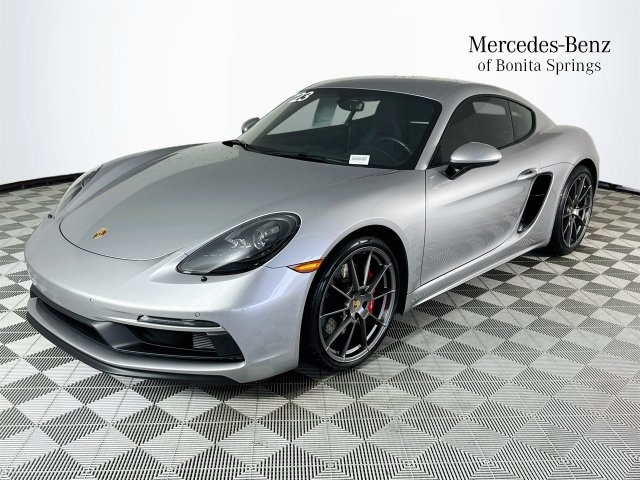 Used 2023 Porsche 718 Cayman GTS RWD image 3