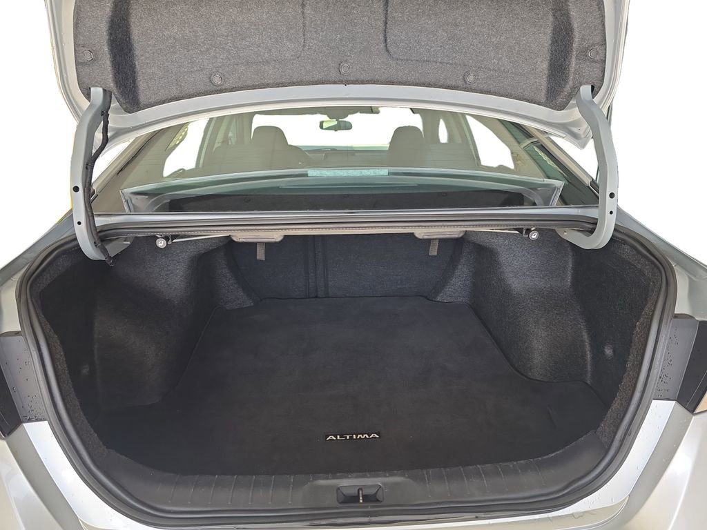 Used 2024 Nissan Altima 2.5 SV image 19