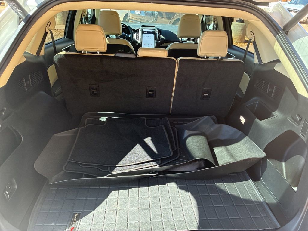 Used 2022 Ford Edge SEL w/ Convenience Package image 12