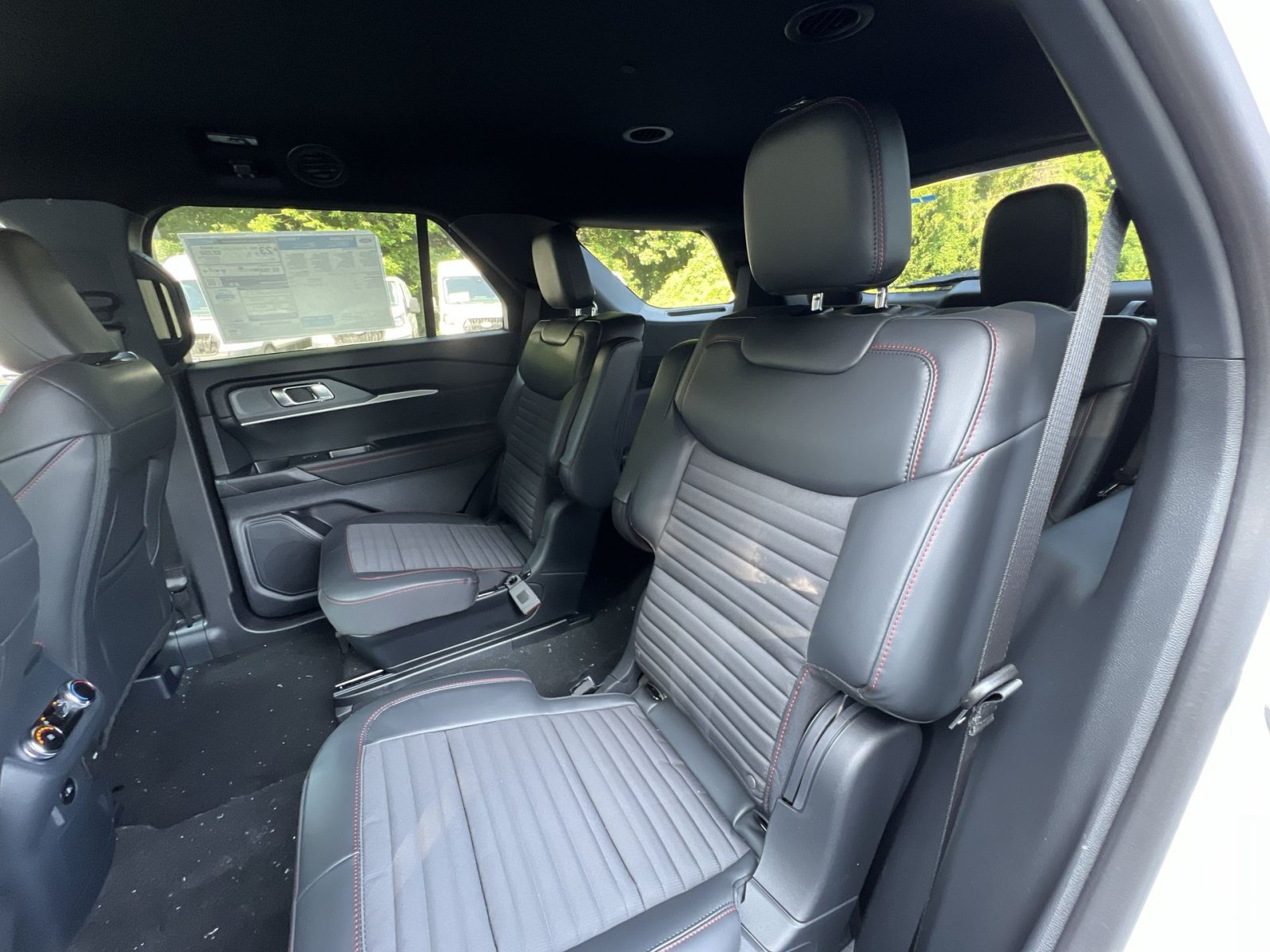 New 2026 Ford Explorer ST-Line AWD/4WD image 24