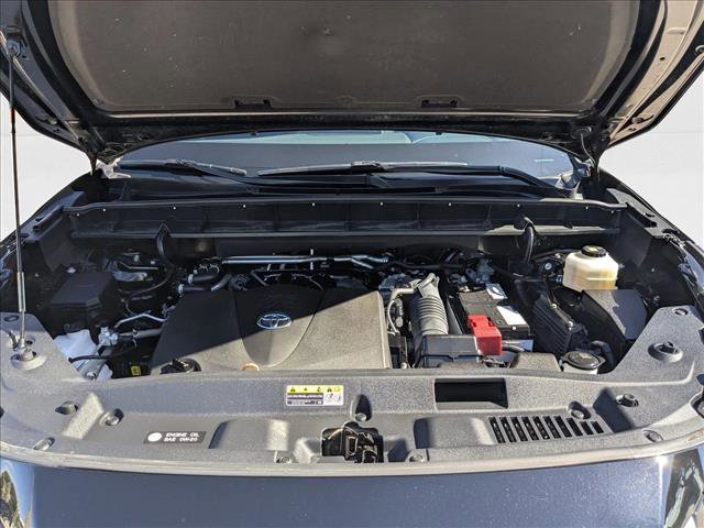 Used 2022 Toyota Highlander XLE image 20
