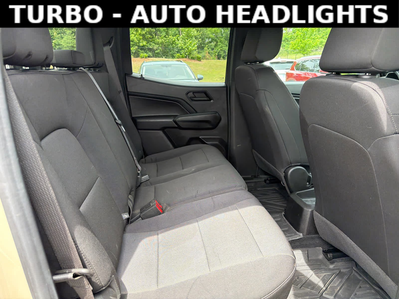 Used 2023 Chevrolet Colorado W/T RWD image 5
