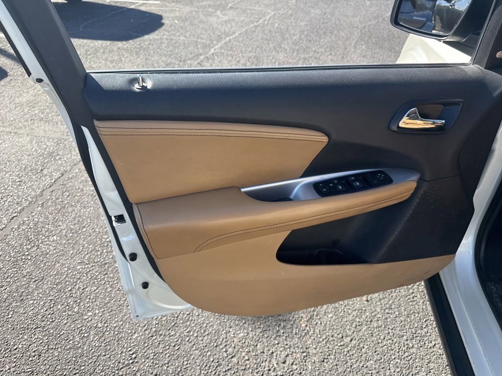 Used 2015 Dodge Journey Limited w/ Flexible Seating Group FWD image 20